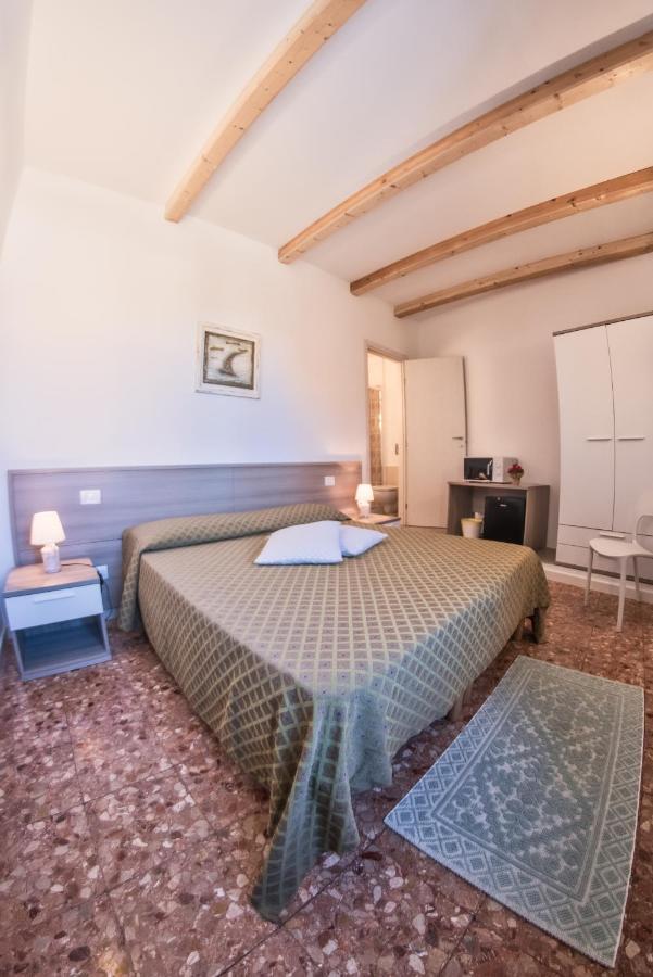B&B Da Nicoletta Сан-Панталео Экстерьер фото